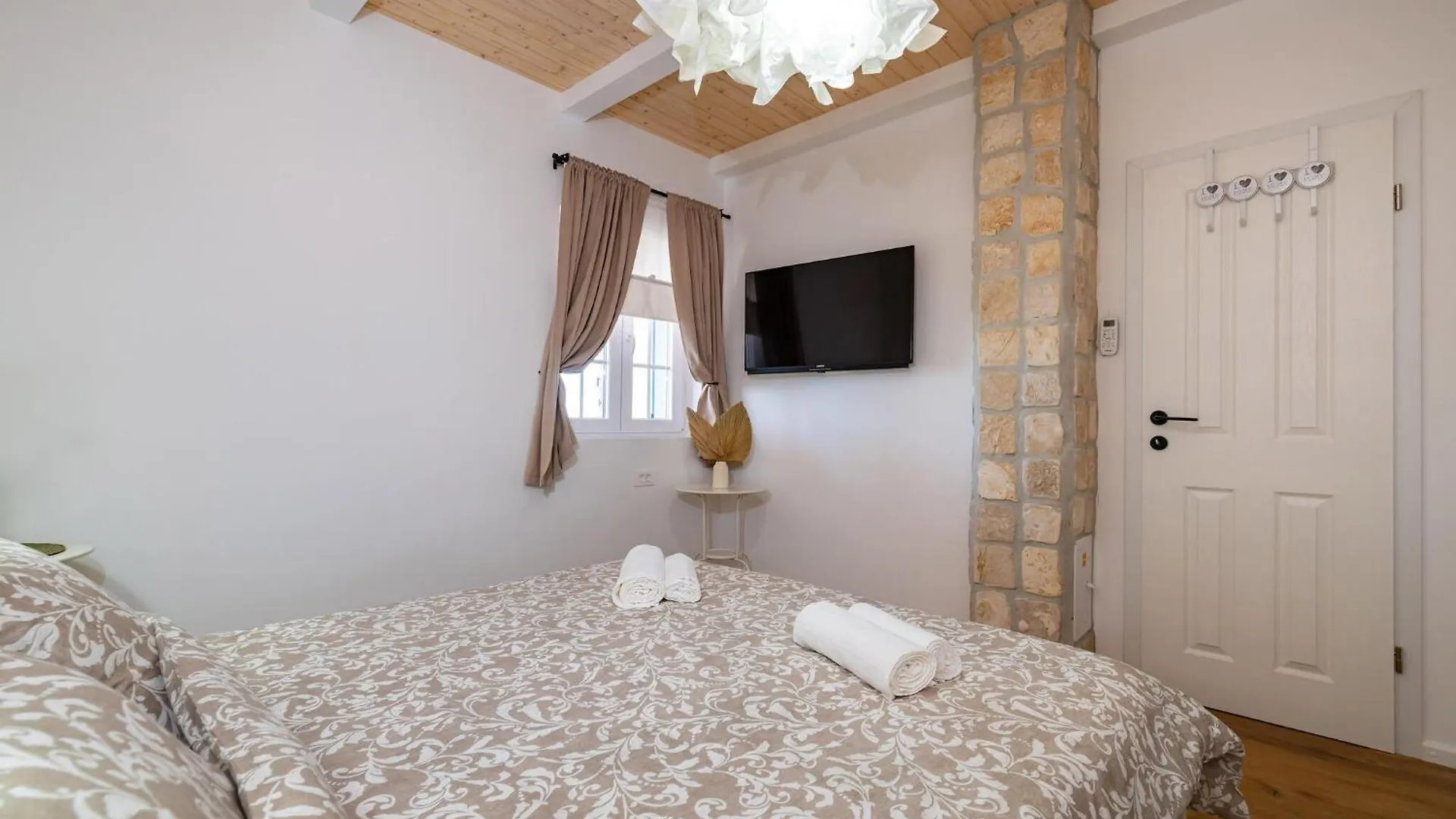 Casa vacanze Gorgeous Home In Rovanjska With House Sea View