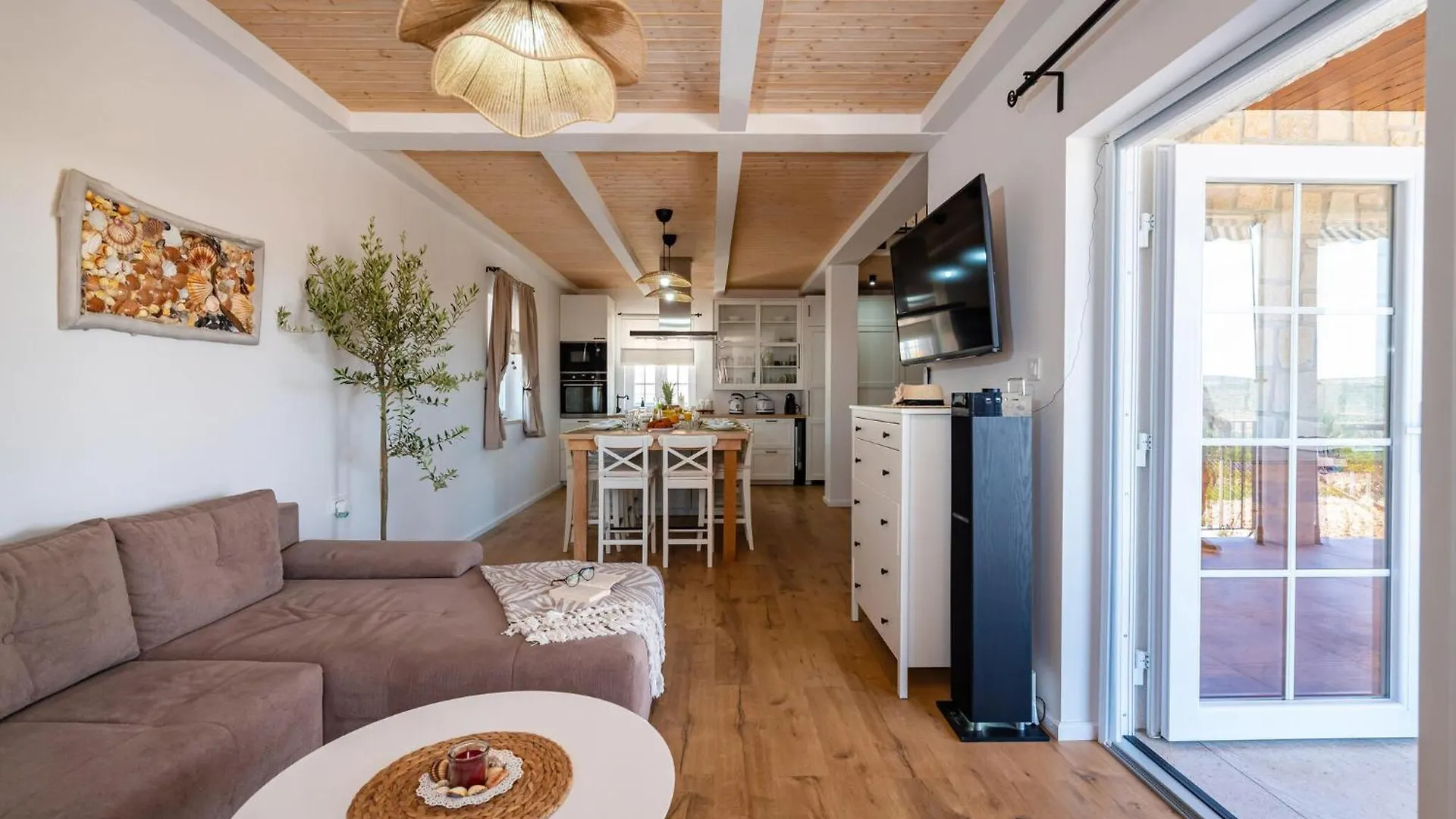 Gorgeous Home In Rovanjska With House Sea View