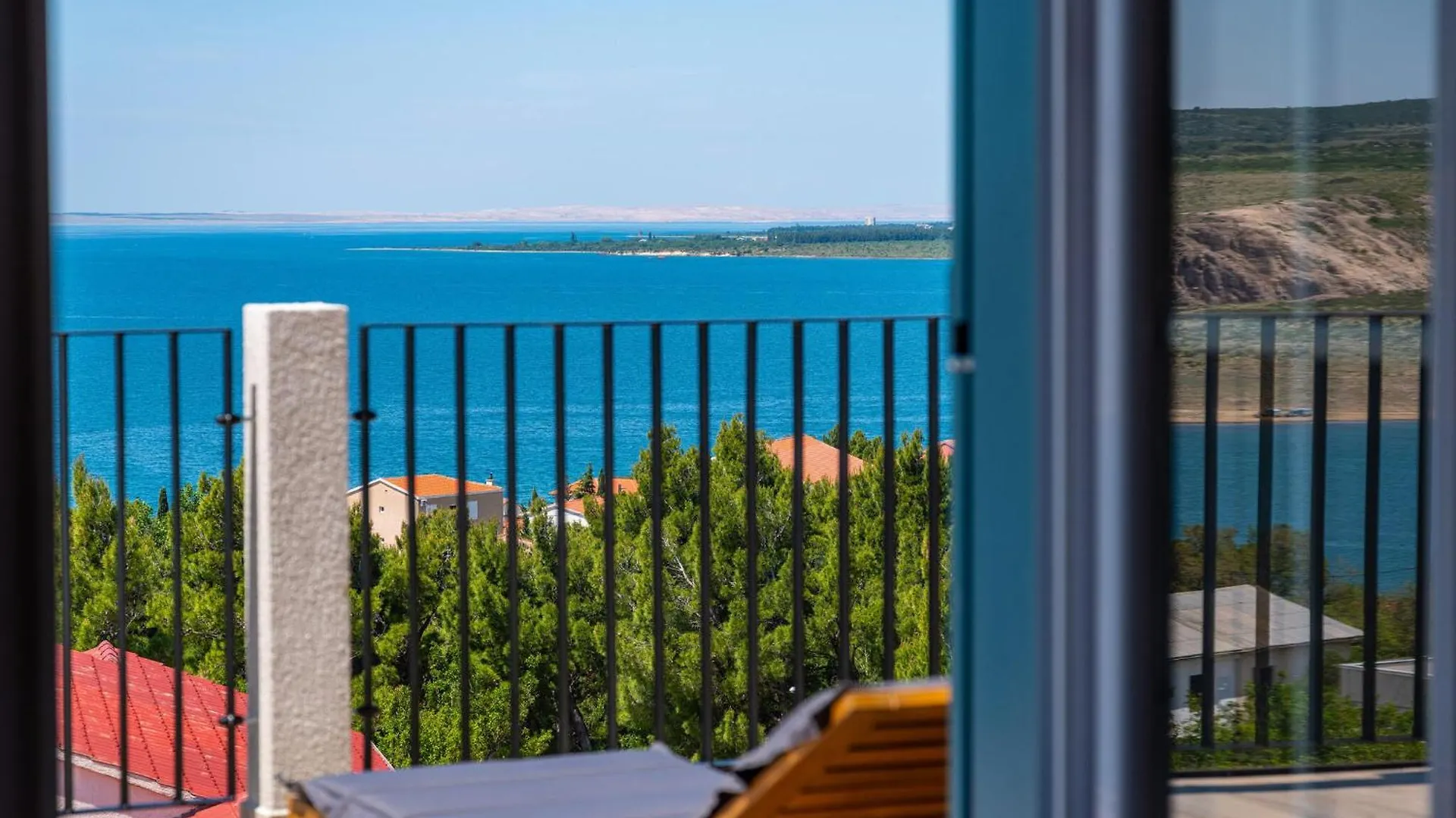 Gorgeous Home In Rovanjska With House Sea View