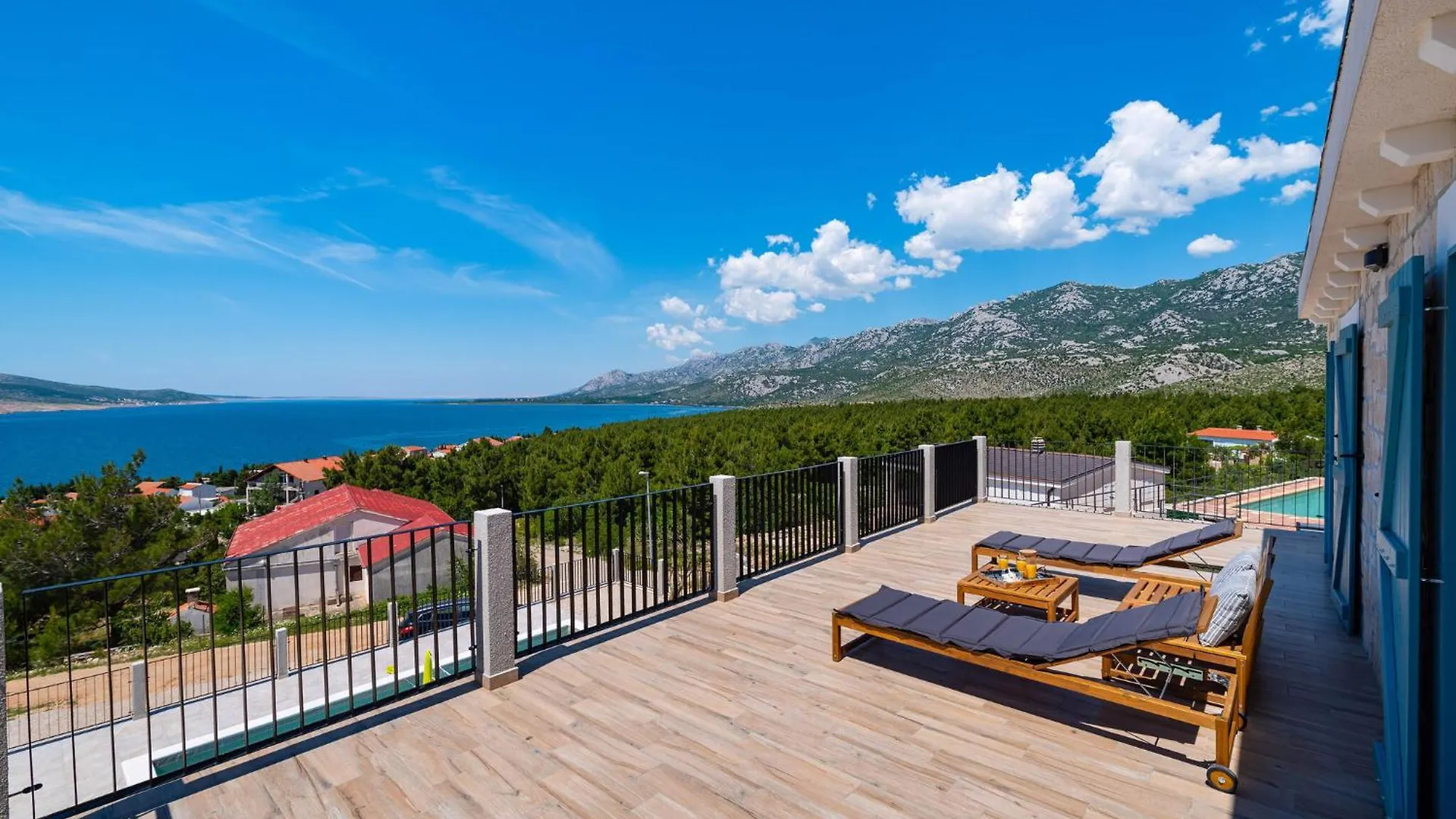 Holiday home Gorgeous Home In Rovanjska With House Sea View