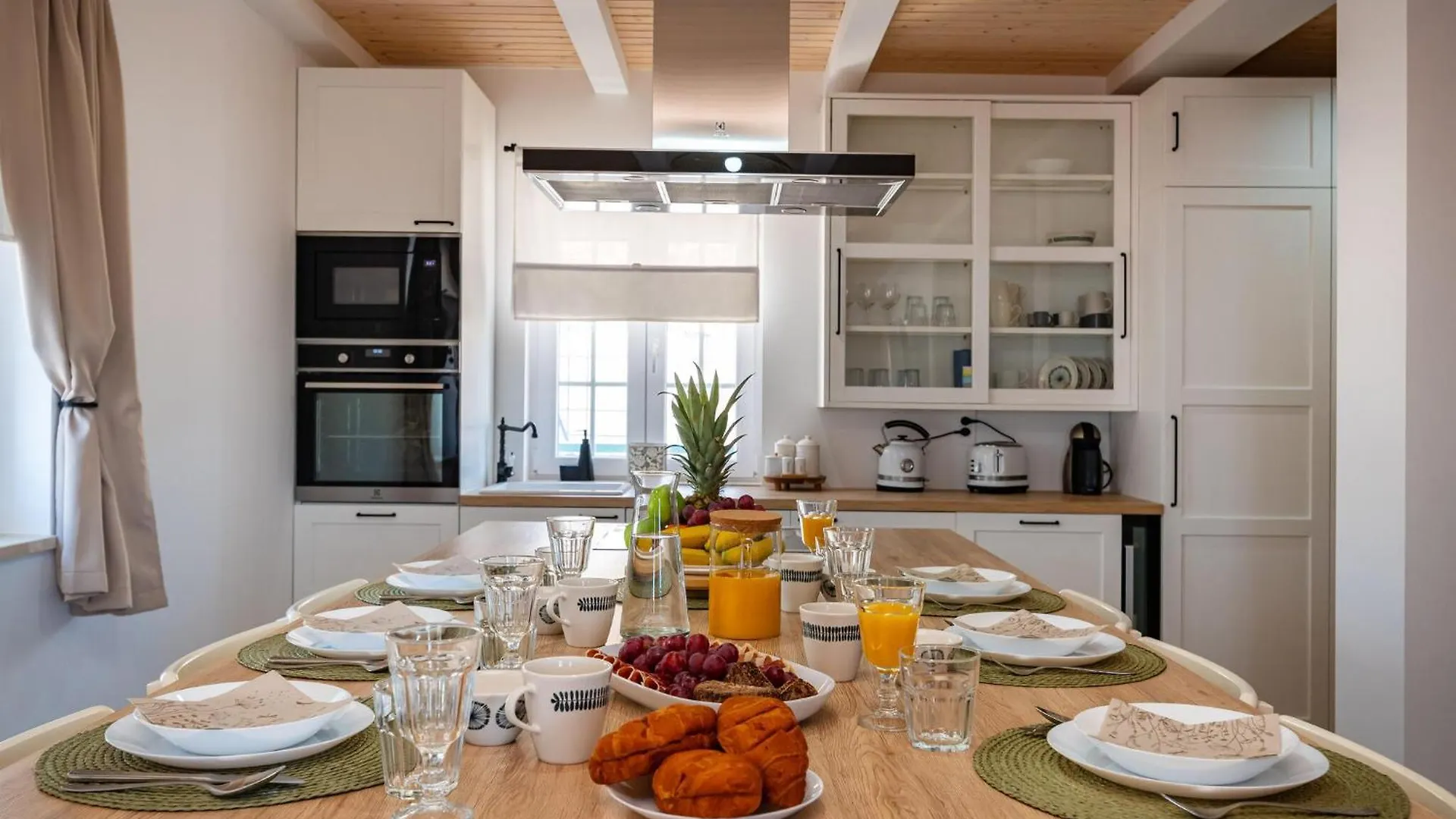 Holiday home Gorgeous Home In Rovanjska With House Sea View